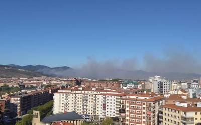 Sutea piztu da Ezkaba mendian eta ipar saihesbidea itxi behar izan dute