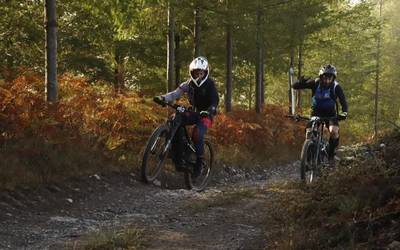Arrasate enduro lasterketa 2022 argazkitan