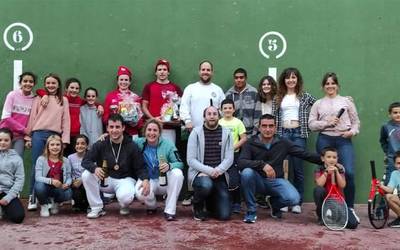 Alazne Aizpuruk eta Julen Iriartek irabazi dute Narbarteko II. Frontenis Txapelketa