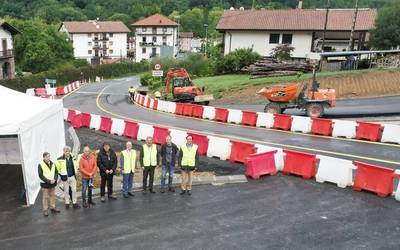 Oronoz-Mugairiko biribilgune berria eraikitzeko lanak bide onetik doaz