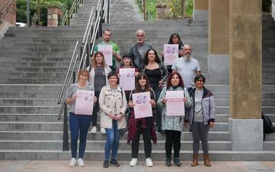 Zaintzaz egun osoko jardunaldia prestatu dute Malen Etxeak, Emakumeon Etxeak eta mugimendu feministak hilaren 22rako