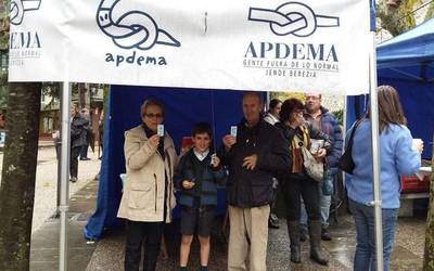 Apdema elkarteko langileek ezinegona adierazi dute, ez baitakite zer gertatuko den eurekin Laudion egingo den egoitza berrian