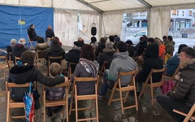 Informatu elkarteak bi hitzaldi izango ditu urrian