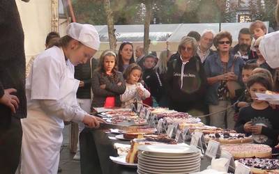 Urriak 27ra arte zabalik Goxua azokako postre  lehiaketan izena emateko epea
