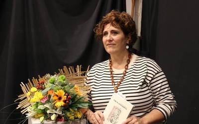 Marisa Arruabarrenak 'Ezkutuan dagoena' olerki liburuaz hitz egingo du Donostian