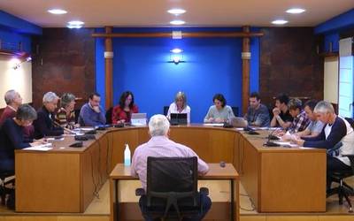 Datorren urtean udal zergak eta tasak %1,5 igotzea erabaki du udalak