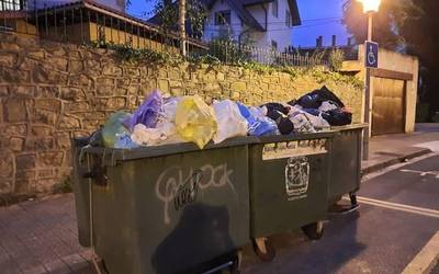 Plentziako Udalak neurriak hartuko ditu jaietan kale-garbiketaz arduratu den enpresaren aurka