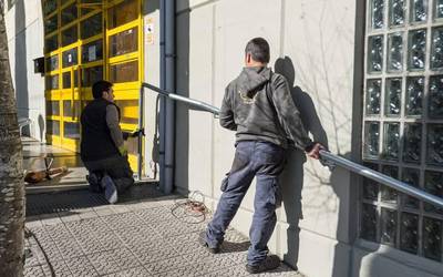 Eskualdeko 27 langabe kontratatuko dituzte herri-lanetan peoi gisa jarduteko