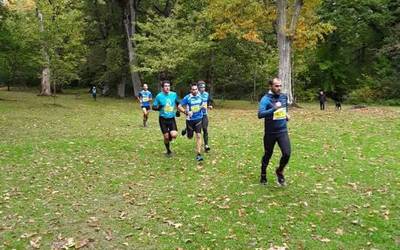 Zizen artean korrikan