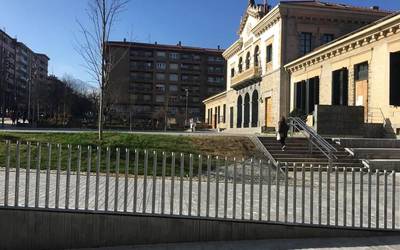 Amurrioko Udalak 5 pertsona kontratatuko ditu, administrazio publikoetan lehen esperientzia  profesionala izateko programaren barruan  diru-laguntzare