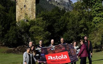 Durangaldeko korta-basoak, Iurretako harginak eta Etxaburutarren dorretxea aztergai, Astola aldizkariaren 16. zenbakian