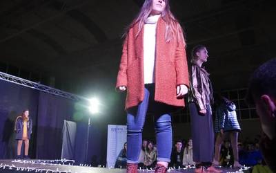 Herritarrek modelo lanak egingo dituzte ostiralean Gau Zurian, udazken eta neguko moda erakusteko