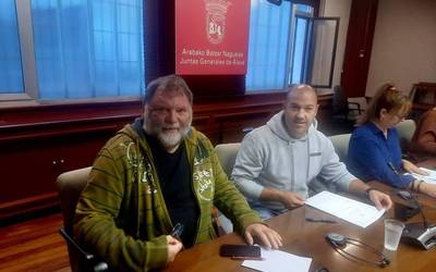 Gorbeialdeko ur-horniduraren arazoa "premiaz" konpontzea eskatu dute