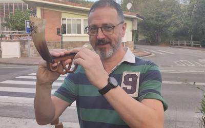 "Alboka lehenengoz entzun nuenean beste mundu bateko soinua iruditu zitzaidan"