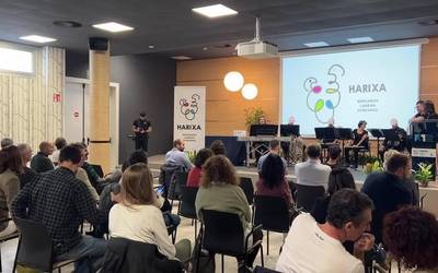 Lan munduan euskara sustatzeko 'Harixa' hitzarmena sinatu dute 37 eragilek