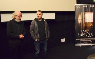 Amurizarekin eta Lizartzarekin solasaldia, 'Apaiz kartzela' filma ikusi ostean