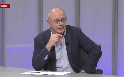 Juan Karlos Izagirre: "Faltan bota duguna izan da neurri estruktural berri batzuk hartzea norabidea aldatzeko"