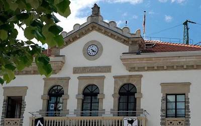 Gazteentzako etxebizitza alokatzeko laguntzak arautzen dituen ordenantza onartu du Amurriok