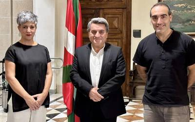 Abdulkamir Omar, Rojavako Atzerri ministroa, Durangon egon da