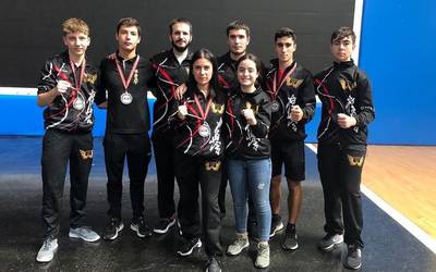 Lau dominarekin itzuli dira Saioakoak Euskadiko karate txapelketatik