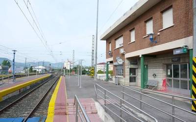 Lautadak lehen orduko Irun-Gasteiz tren zerbitzua berreskuratuko du