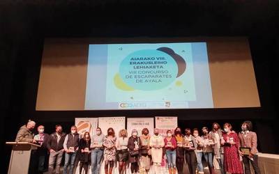 Aiaraldeko erakusleihoen lehiaketan izena emateko epea, zabalik