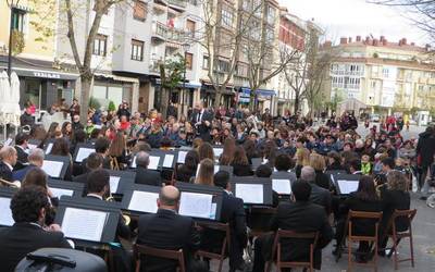 Santa Zeziliaren aitzakian herriko kaleak musikaz beteko dira datozen egunetan