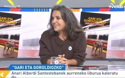 Anari Alberdi elkarrizketatu dute 'Hitzokei' telebista saioan
