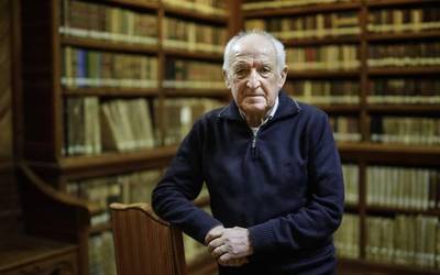 Anjel Lertxundirekin elkarrizketa-solasaldia izango da ostegunean
