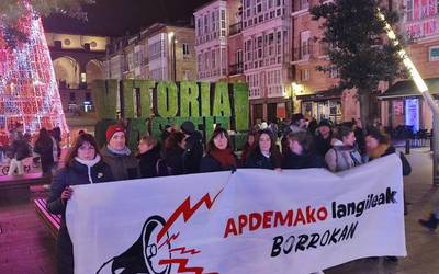 "Lan baldintza duinak" eskatu dituzte Apdemako langileek