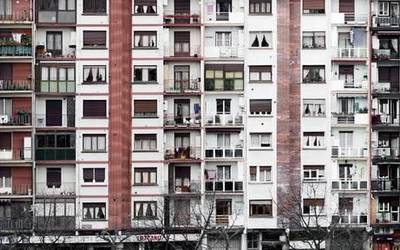 Duela 6 urte baino 564 euro gehiago ordaintzen dira orain Aiaraldean urteko etxe baten alokairu berri bategatik