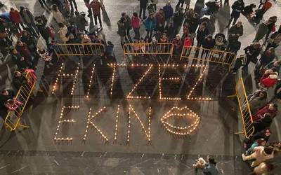 Euskararen laguntzarekin berotu zuten atzoko arratsalde hotza