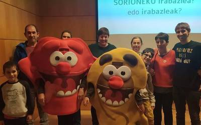 Aiarako bost dorretxeak bisitatu dituzte Euskararen Ginkanaren hirugarren edizioan