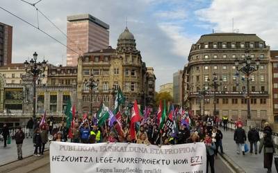 Hekuntza publikoa, propioa eta euskalduna aldarrikatu dute Bizkaiko eskoletan