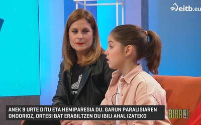 Marea Urdinaz aritu dira 'Biba zuek!' saioan