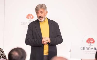 Koldo Martinez: "Iruñea eztabaida eta iskanbila politikotik aldendu nahi dut"