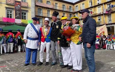Asteartitako txaranga topaketak omenaldia izan du