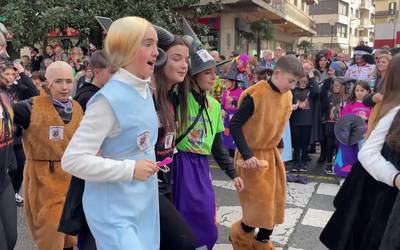 Kazkabarra aisialdi taldearen dantza