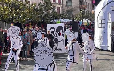 Mozorroak eta festa giroa Zaldunita egunean