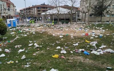 Sopelako Kuadrillak: "Lotsagarria eta tristea da domeka goizean Sopelak zuen irudia"
