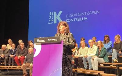 [ARGAZKI GALERIA] Euskararen biziberritzea adostasunetik lantzera deitu du Kontseiluak, Durangon