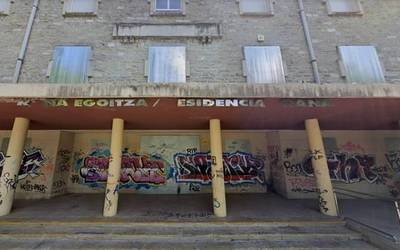 PSE eta EAJren arteko tirabira iheslarientzako harrera zentroaren harira