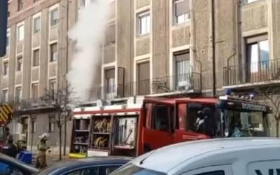 Zauritu bat San Kristobal auzoko etxebizitza batean piztutako sute batean