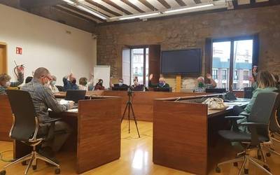 Urtarrileko ohiko osoko bilkura egingo du gaur Zumaiako Udalak