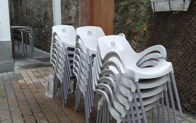 Aho batez onartu dute terrazen ordenantza berria