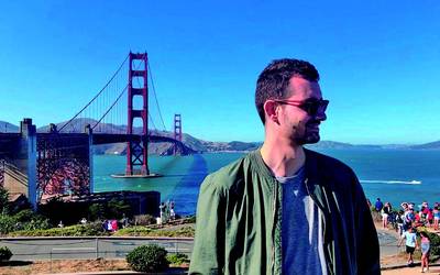Mikel Rumayor: “Aktore batentzat Hollywood dena da informatikari batentzat Silicon Valley”