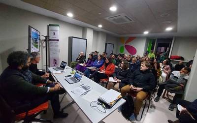 Etxebizitza publiko kooperatiboak sortzeko lehen “urrats sendoa” eman dute Arrankudiaga-Zollon
