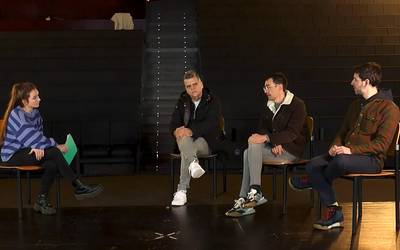 Anonyme Popular, ikus-entzunezko bertso musikatuak garaiari eta giroari jarriak