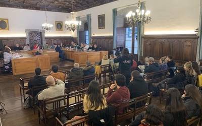 AGAKOk eta Lezetxikik hartu dute protagonismoa, gai zerrendan egon ez arren