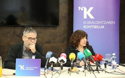 Adostasun sozialak zabaltzea eta euskalgintzatik kanpoko eragile gehiagotara jotzea, Kontseiluaren lehentasun